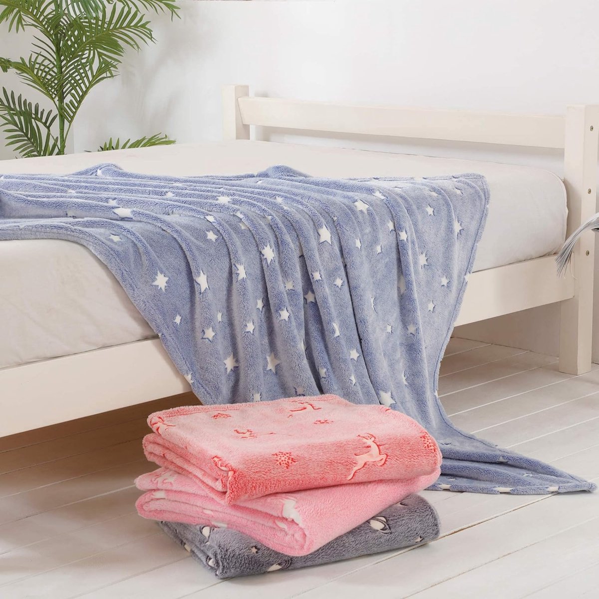 Glow in the Dark Stars Blanket – Soft & Cozy for Bed, Sofa, Travel (Random Design)