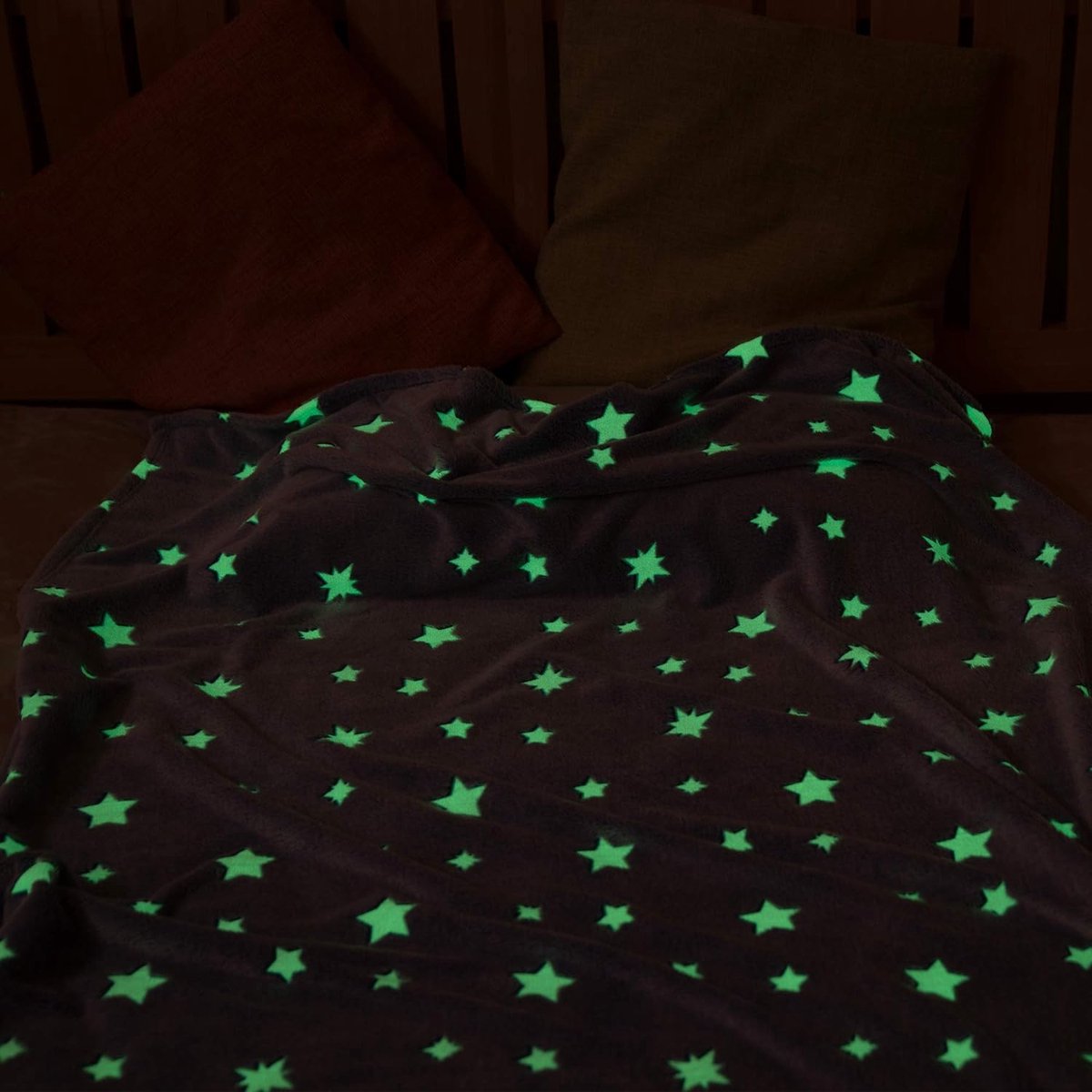 Glow in the Dark Stars Blanket – Soft & Cozy for Bed, Sofa, Travel (Random Design)