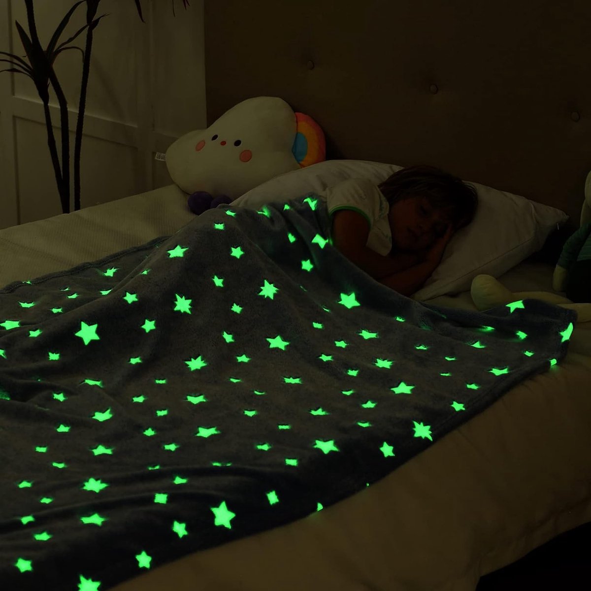 Glow in the Dark Stars Blanket – Soft & Cozy for Bed, Sofa, Travel (Random Design)