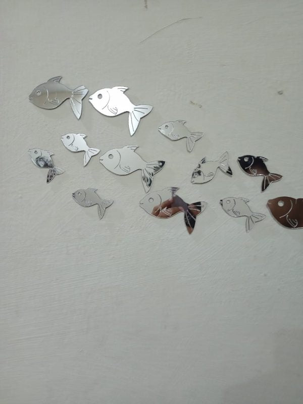30 Pcs Acrylic Fish Mirror Wall Stickers – Silver Décor for Kids Room/Bathroom