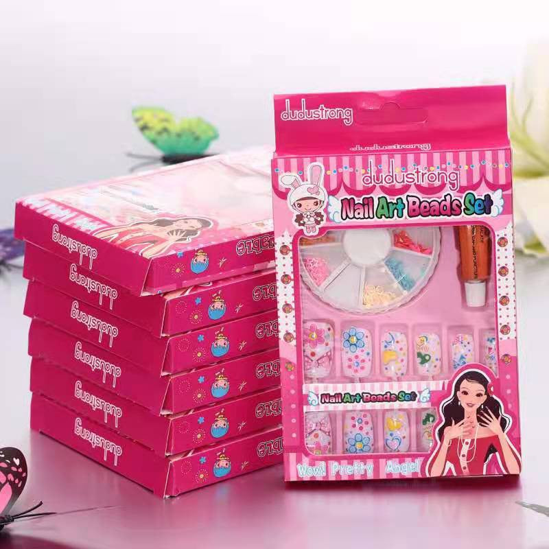 Kids Eyelashes & Nail Art Set