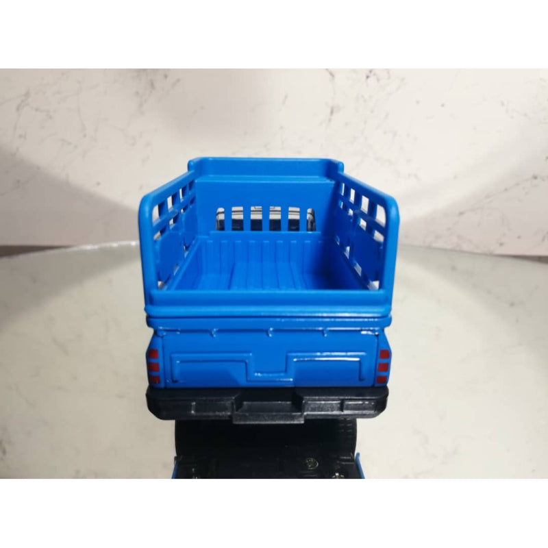 1:32 Dynamic Transporter Die-Cast Classic Pickup Truck